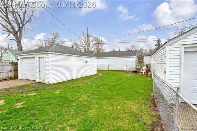 576 Markle Avenue, Pontiac, MI 48340