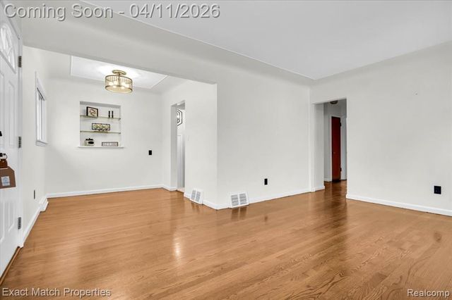 576 Markle Avenue, Pontiac, MI 48340