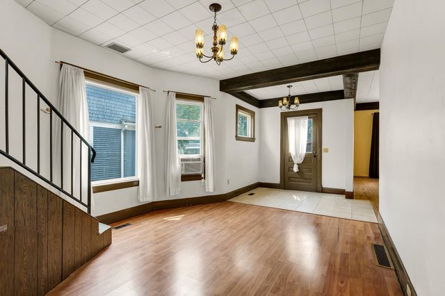 2124 W Boone Ave, Spokane, WA 99201