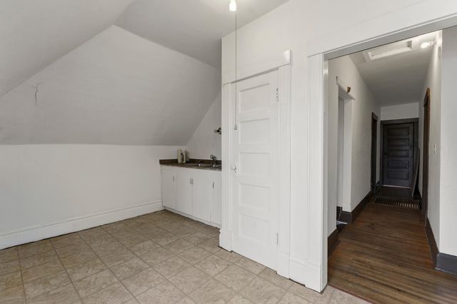2124 W Boone Ave, Spokane, WA 99201