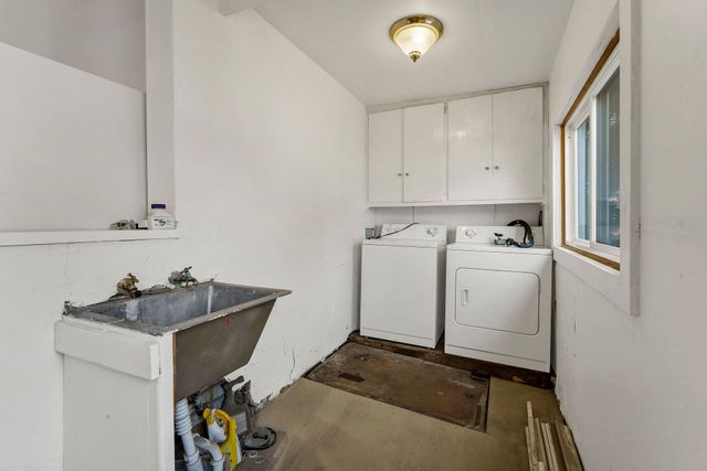 2124 W Boone Ave, Spokane, WA 99201