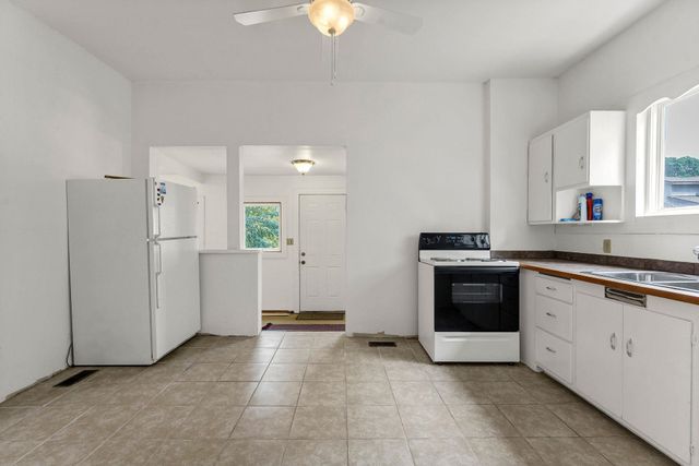 2124 W Boone Ave, Spokane, WA 99201