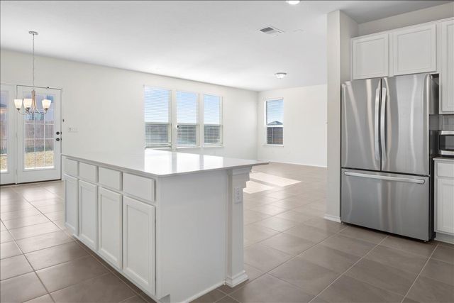 18501 Spotted Eagle LN, Elgin, TX 78621