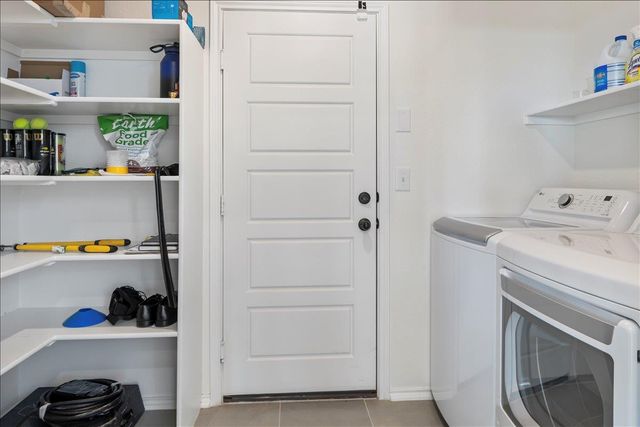 18501 Spotted Eagle LN, Elgin, TX 78621