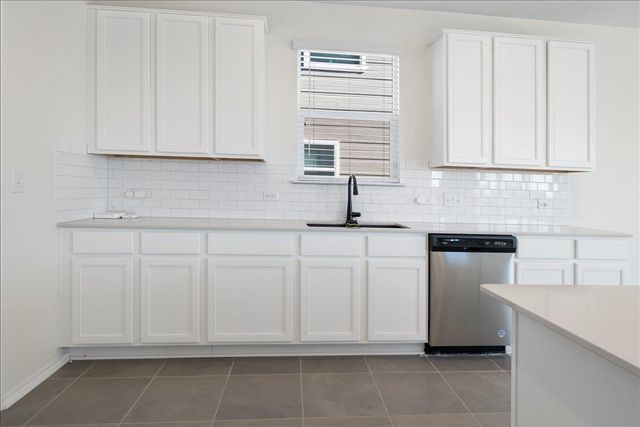 18501 Spotted Eagle LN, Elgin, TX 78621