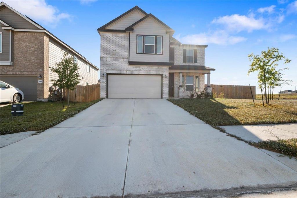 18501 Spotted Eagle LN, Elgin, TX 78621