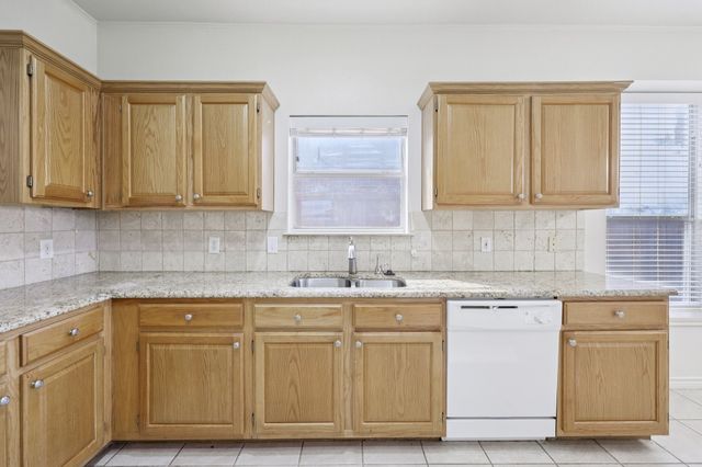 2009 Hearthside Lane, Garland, TX 75044