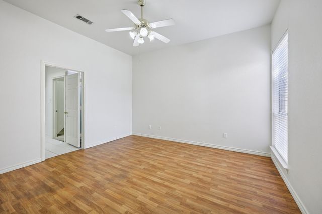 2009 Hearthside Lane, Garland, TX 75044