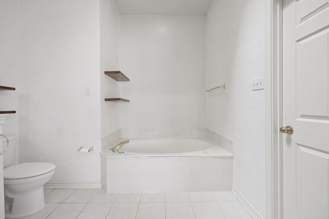 2009 Hearthside Lane, Garland, TX 75044