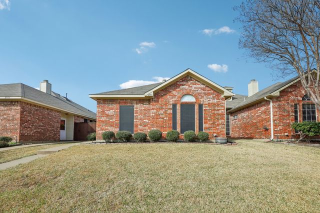 2009 Hearthside Lane, Garland, TX 75044