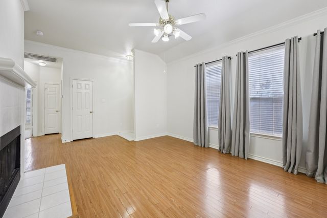 2009 Hearthside Lane, Garland, TX 75044