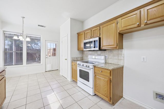 2009 Hearthside Lane, Garland, TX 75044