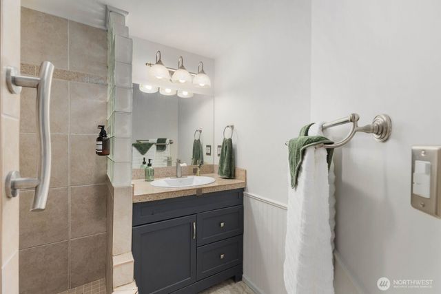 17800 185th Avenue NE, Woodinville, WA 98072