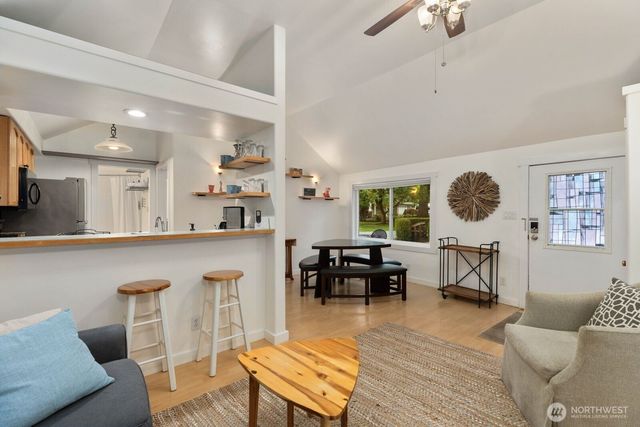 17800 185th Avenue NE, Woodinville, WA 98072