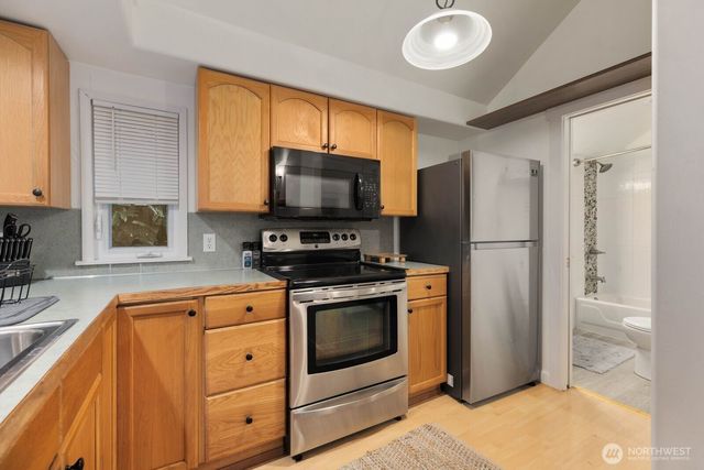 17800 185th Avenue NE, Woodinville, WA 98072