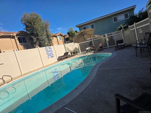 4231 Lowell St 14, La Mesa, CA 91941