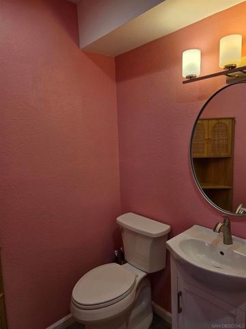 4231 Lowell St 14, La Mesa, CA 91941