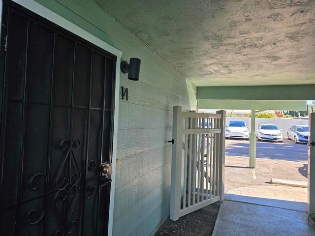 4231 Lowell St 14, La Mesa, CA 91941