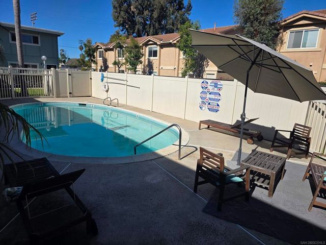 4231 Lowell St 14, La Mesa, CA 91941