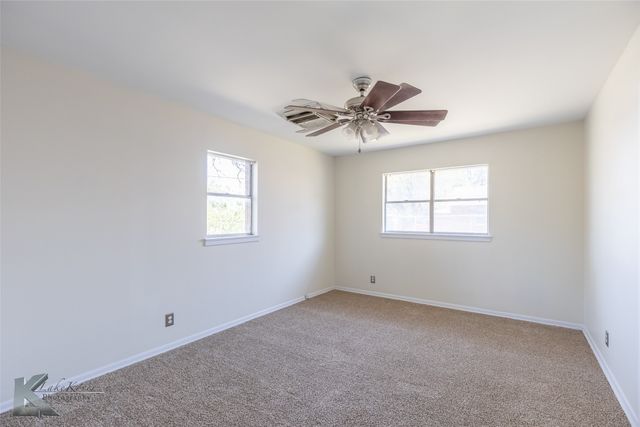 942 E North 12th Street, Abilene, TX 79601