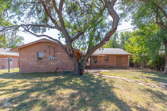 942 E North 12th Street, Abilene, TX 79601