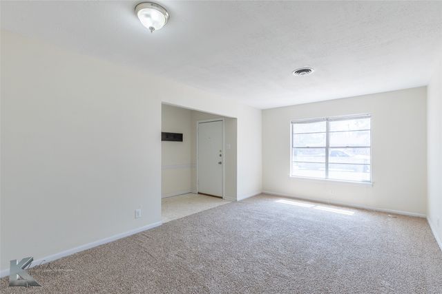 942 E North 12th Street, Abilene, TX 79601