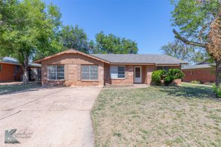 942 E North 12th Street, Abilene, TX 79601