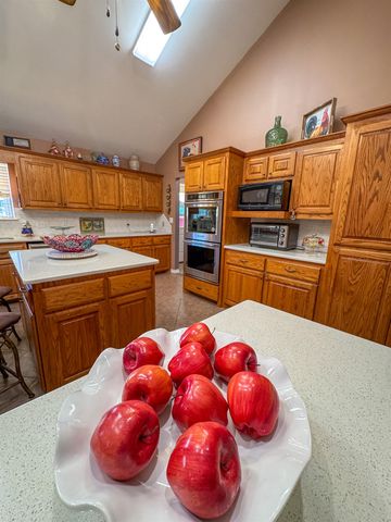 2085 Highway 155, Linden, TX 75563