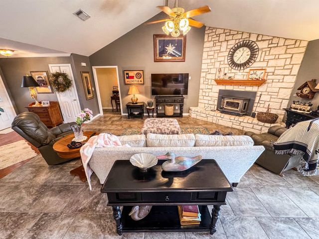 2085 Highway 155, Linden, TX 75563