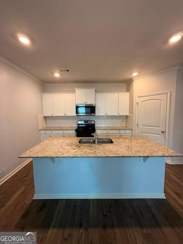 7481 Hawk Tail Way, Fairburn, GA 30213