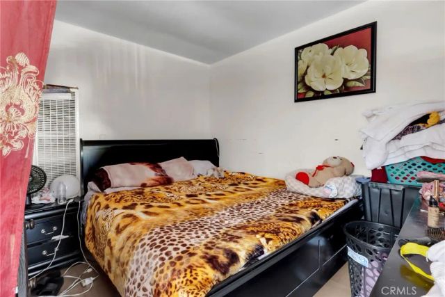 2110 E Hatchway, Compton, CA 90222
