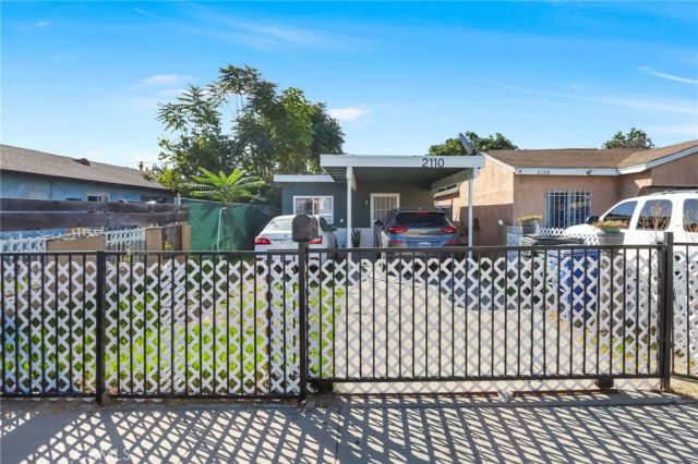 2110 E Hatchway, Compton, CA 90222