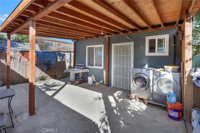 2110 E Hatchway, Compton, CA 90222