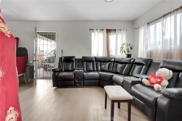 2110 E Hatchway, Compton, CA 90222