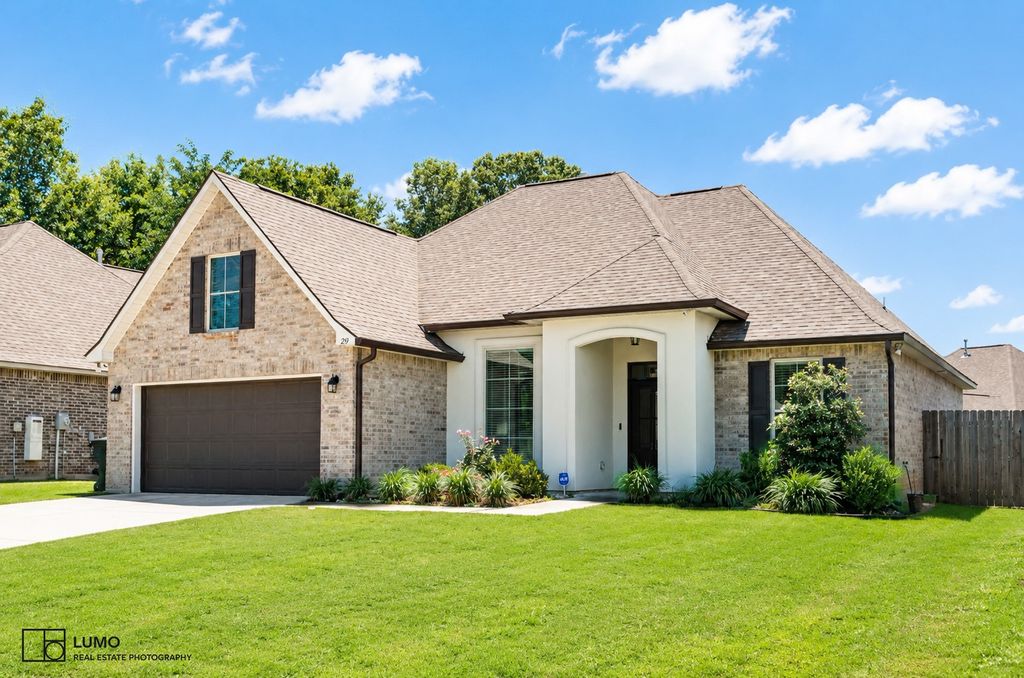 235 Cessna Drive, Shreveport, LA 71106