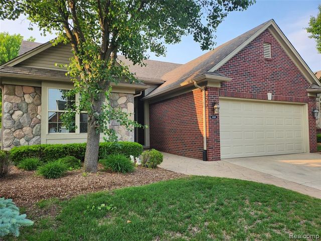 6869 N Central Park, Shelby Twp, MI 48317