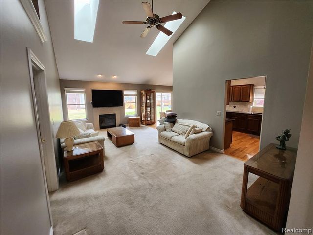 6869 N Central Park, Shelby Twp, MI 48317