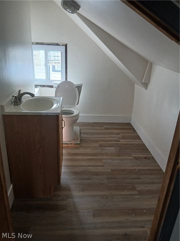 15409 Parkgrove Avenue, Cleveland, OH 44110