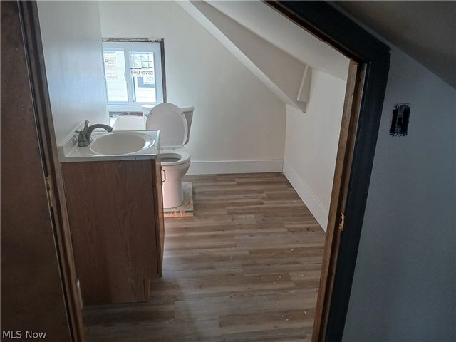 15409 Parkgrove Avenue, Cleveland, OH 44110
