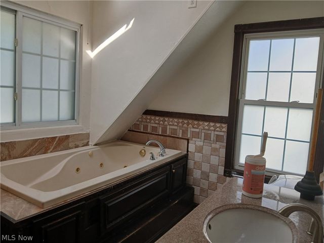 15409 Parkgrove Avenue, Cleveland, OH 44110