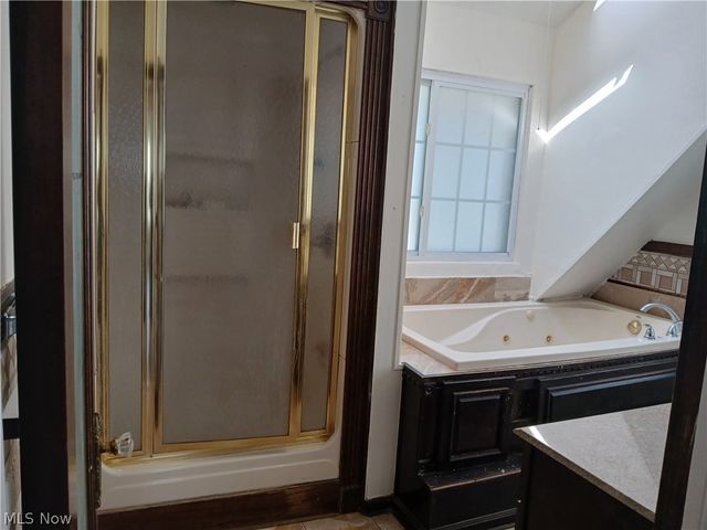 15409 Parkgrove Avenue, Cleveland, OH 44110