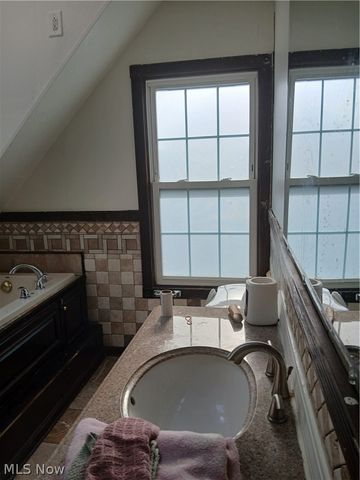 15409 Parkgrove Avenue, Cleveland, OH 44110