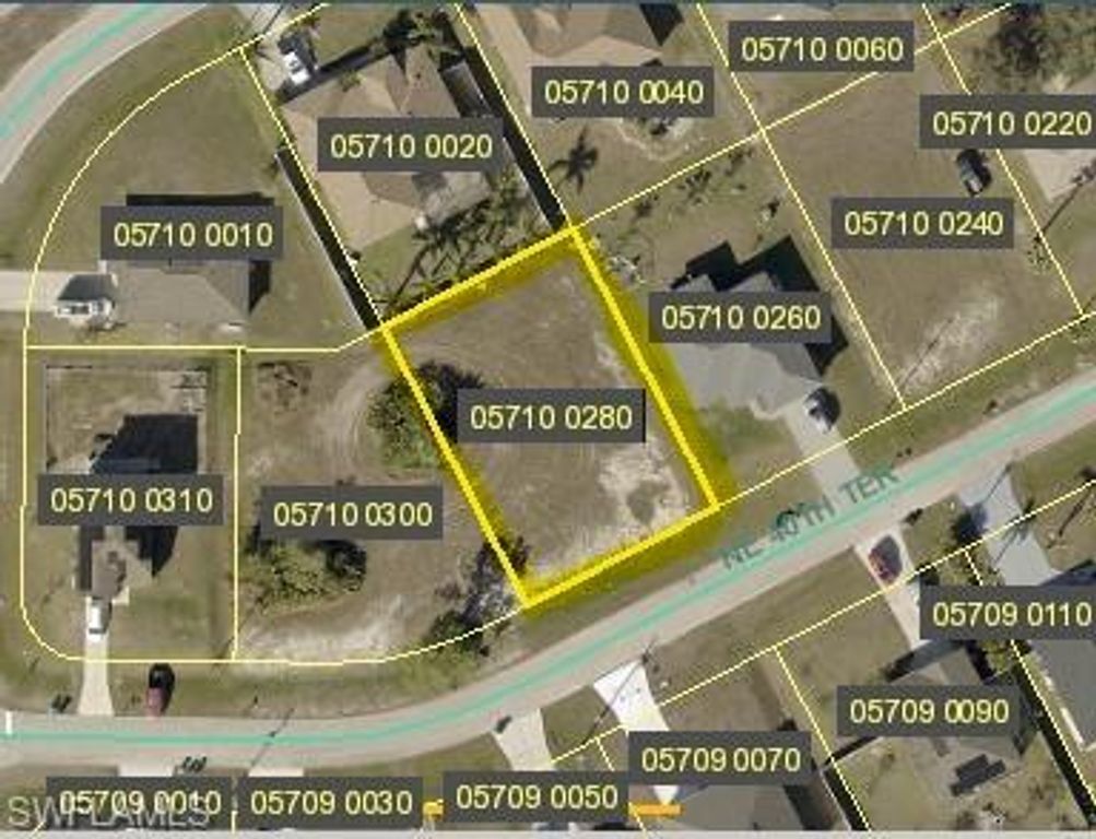 1033 40th TER, CAPE CORAL, FL 33909 — exterior