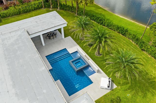 8795 Valencia Court, Parkland, FL 33067