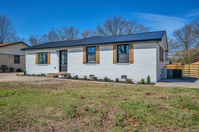 435 Carman Ave, New Johnsonville, TN 37134