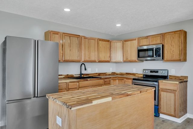 435 Carman Ave, New Johnsonville, TN 37134