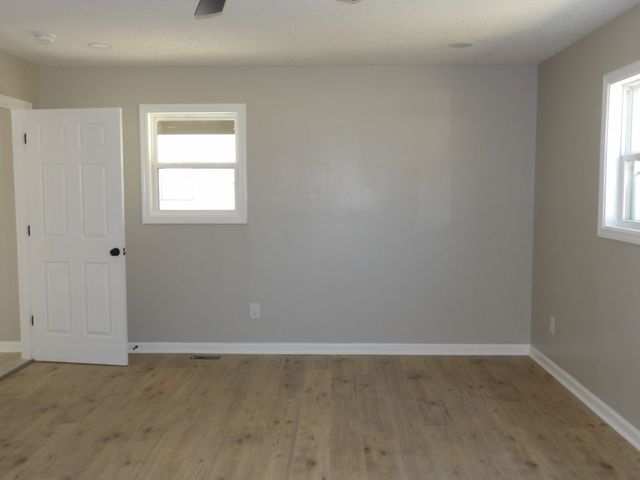 435 Carman Ave, New Johnsonville, TN 37134