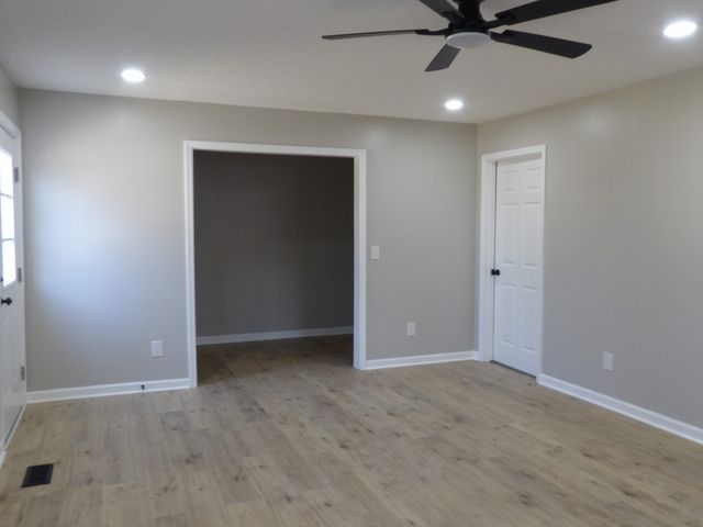 435 Carman Ave, New Johnsonville, TN 37134