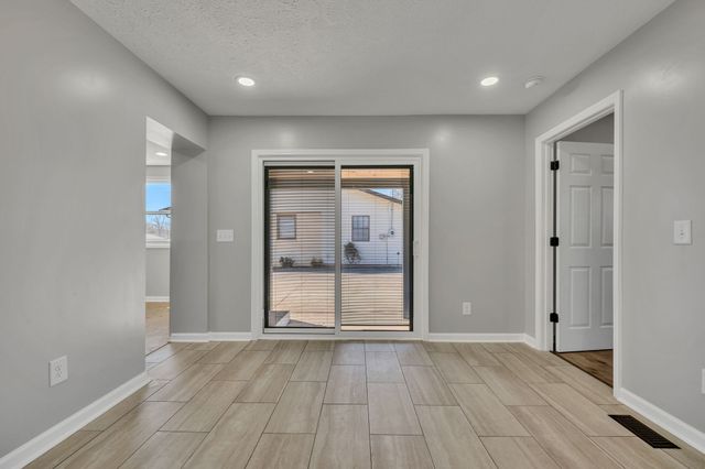 435 Carman Ave, New Johnsonville, TN 37134