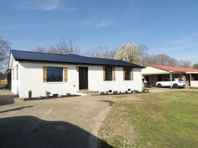 435 Carman Ave, New Johnsonville, TN 37134